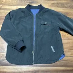 黒いジップアップジャケット 120 ブリーズ　アウター　リバーシブル