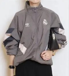 adidas レアル・マドリード　トラックジャケット