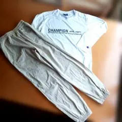 宿泊学習山歩きマダニ対策 Champion 長袖Tシャツ シャカパン150cmのサムネイル