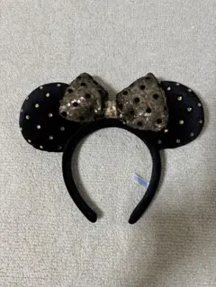 ディズニー ミニーマウス風 カチューシャ 黒地に金色の水玉模様