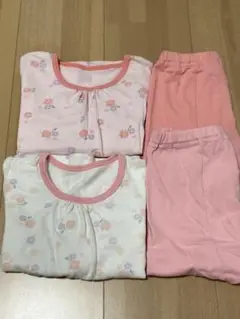 花柄パジャマ　上下2セット　サイズ90