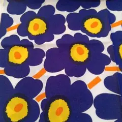 大人気　マリメッコ　正規品　生地 　綿