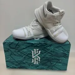 NIKE KYRIE IRVING キッズスニーカー