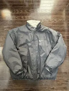 Nike グレー ダウンジャケット