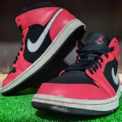 【超美品】★NIKE AIRJORDAN1 MID "Infrared 23"のサムネイル