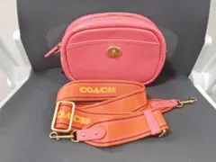 【未使用】COACH コーチ カメラバッグ C4813 ピンク ターンロック
