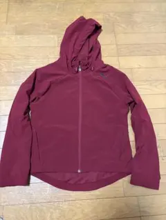 PUMA バーガンディ フード付きジャケットとパンツセット