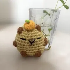 カピバラ オレンジ あみぐるみ キーホルダー ハンドメイド かわいい