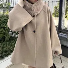 新品タグ付き CHICO ファー取り外しケープコート グレージュ フリーサイズ