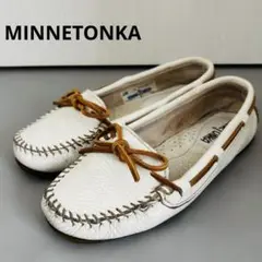 MINNETONKA ビーズ装飾 ホワイトモカシン 7 MINNETONKA ビーズ装飾 ホワイトモカシン 7