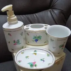 Item thumbnail for item 06051d37-e79f-4f04-8688-72e3501b11c6