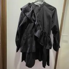 黒 アシンメトリーのフリル付き長袖ブラウス　2点セット　テチチテラス　フリー