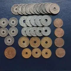 円銀穴銭銅銭銀貨雑銭色々まとめて 桐箱おまけ お宝探し日本古銭 二朱