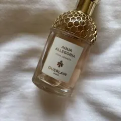 ポーチおまけ付き GUERLAIN ペラ グラニータ オードトワレ 75ML - メルカリ