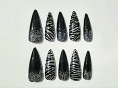 現品ネイルチップ　ゼブラ柄　黒　シルバーラメグラデーション　ギャル　Y2K