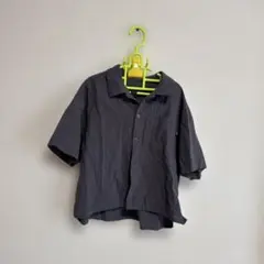 半袖シャツ　ダークグレー　130cm 春夏