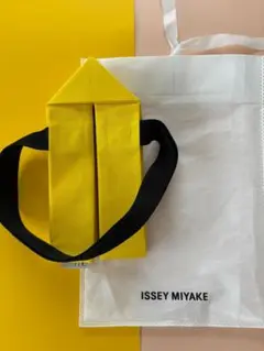 そ*ら様 HOMME PLISSE ISSEY MIYAKE ショルダーバッグ/ - メルカリ