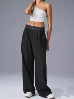 alo yoga ヨガ・ピラティス