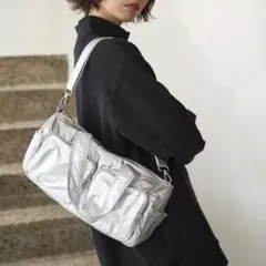 PAGE BOY アウトポケットボストンバッグ　シルバーのサムネイル