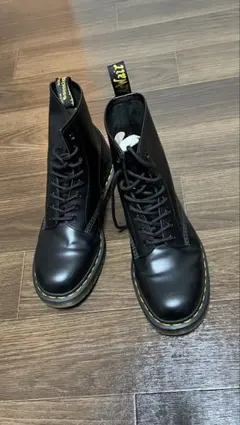 ドクターマーチン ブーツ・革靴