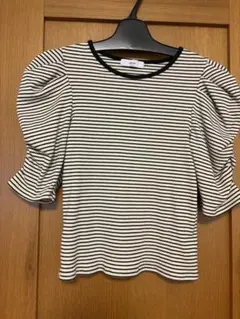 Discoat パフスリーブ 半袖トップス 白黒ストライプ