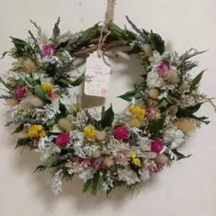 グリーンとお花のリースのサムネイル