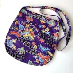 ハンドメイド　肩がけ斜めがけ　ポシェット　サコッシュ　沖縄ぽい　和柄　紫　軽量