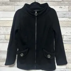 ブラック パーカー