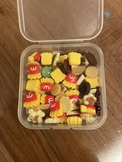 ネイルパーツ　フライドポテト　チョコレートなど