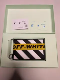 off-white オフホワイト　財布 off white（オフホワイト） コインケース OMNC013E20LEA0011001 OFF