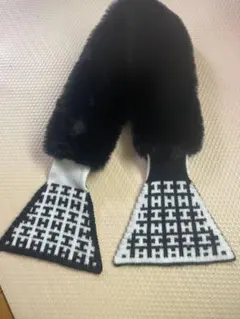 ファー付きトライアングルマフラー