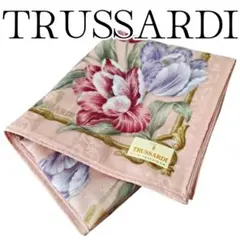 【極美品】TRUSSARDI 大判 ハンカチ 綿100% ピンク 花柄 シール付のサムネイル