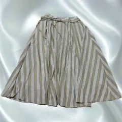コットン100% ベージュと白のストライプ フレアスカート 春服のサムネイル