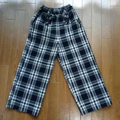 黒と白のチェック柄ロングパンツ