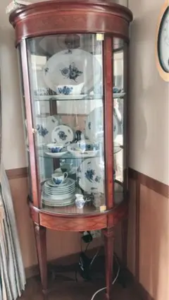 ガラスキャビネット リビング収納