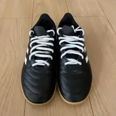 adidas フットサルシューズ ブラック/ホワイト　22.5cm
