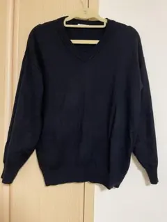 CINEMA CLUB ネイビー Vネックセーター　ハニーズ　セーター