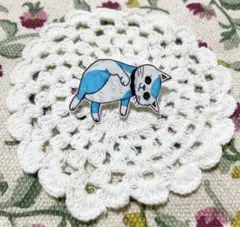 にゃんこブローチ中4