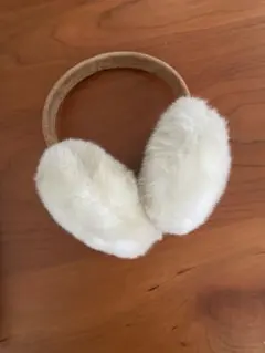 Item thumbnail for item c8ab5bfe-d6a7-478a-9992-24cfe2698379