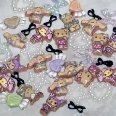 【 新品 】 大人気❣️ 日焼けキティ サンリオ ネイルパーツ 1すくい