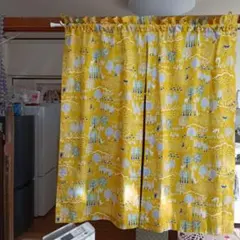 カフェカーテン　木々と可愛い動物達　　新品未使用