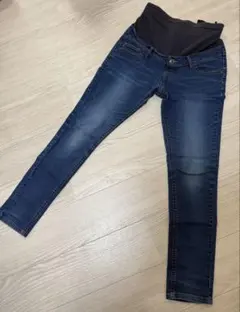 Item thumbnail for item e43a55d9-b1cd-4b62-bdcc-58bf831abd6c