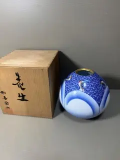 2193 香蘭社　鶴絵　青海波　花瓶　金彩のサムネイル