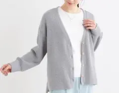 SHOO・LA・RUE柔らかさが癖になる 凹凸VネックカーディガンM