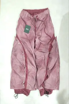 完売品・タグ付きGRANCY ボタンレイヤードデザインナイロンパンツ