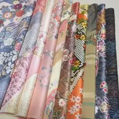 46　着物ハギレ　36×50㎝　10枚　金彩　型染　季節小物　パッチワーク