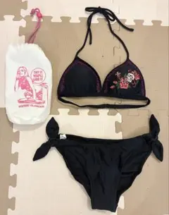 ★HYSTERIC GLAMOURセパレート水着　シュシュ付き★ HYSTERIC GLAMOUR 水着 シュシュ セット - メルカリ