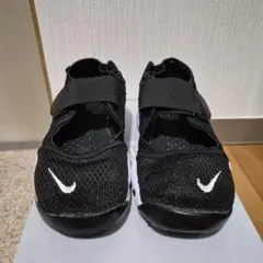 未使用　ナイキ　エアリフト　24cm Yahoo!オークション -「ナイキ エアリフト 24」(スニーカー
