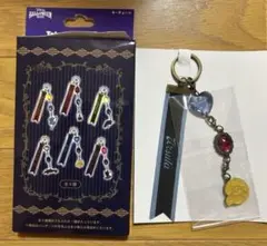 ディズニーハロウィーン　2025　ヴィランズ　キーチェーン　アースラ