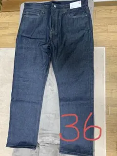 UNIQLO セルビッチレギュラーフィットストレートジーンズ